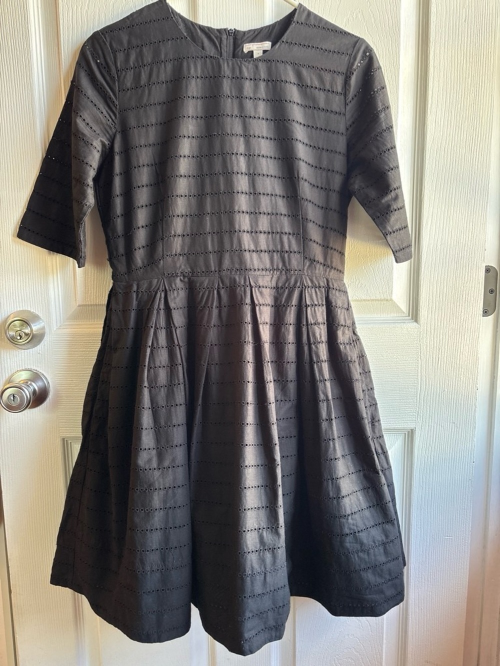 GAP Black A-Line Dress Size 4 Eyelet Lace Cotton Fit Flare Casual Short Sleeve